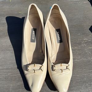 Bally Vintage Made in Italy Cream Heels Size 8.5